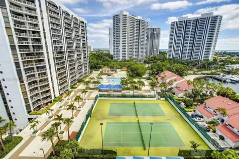 3640 Yacht Club Drive Aventura FL 33180