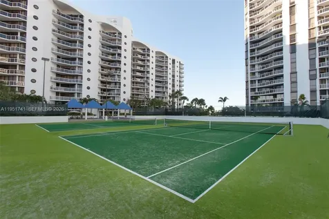 3640 Yacht Club Drive Aventura FL 33180