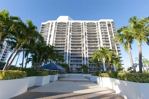 3640 Yacht Club Drive Aventura FL 33180
