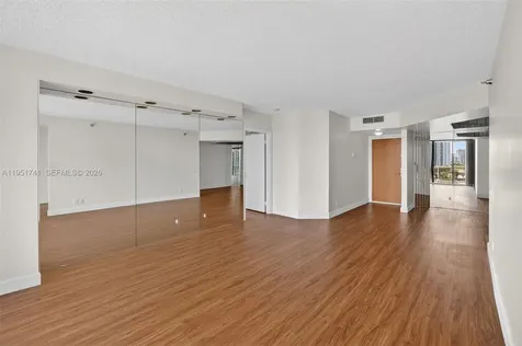3640 Yacht Club Drive Aventura FL 33180