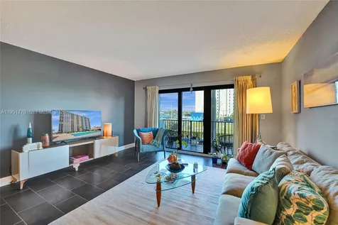 1201 S Ocean Drive Hollywood FL 33019