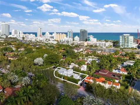 3325 Pine Tree Drive Miami Beach FL 33140