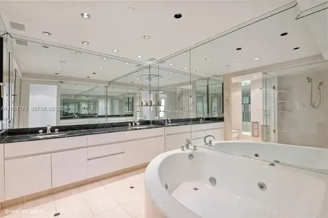 19707 Turnberry Way Aventura FL 33180