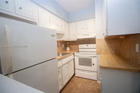 600 Layne Boulevard Hallandale Beach FL 33009