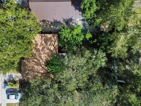4711 NW 16th Avenue Miami FL 33142