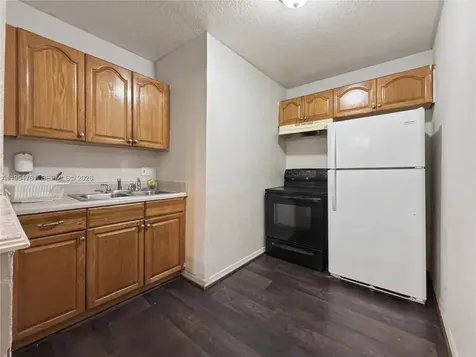 4711 NW 16th Avenue Miami FL 33142
