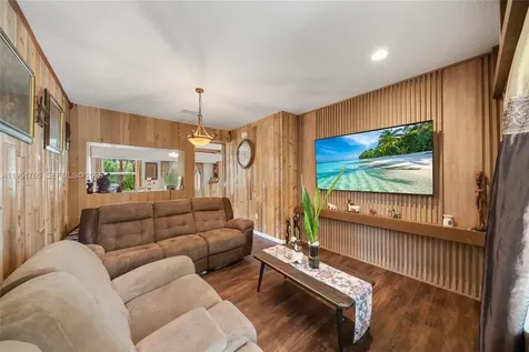 507 SE 31st Avenue Homestead FL 33033