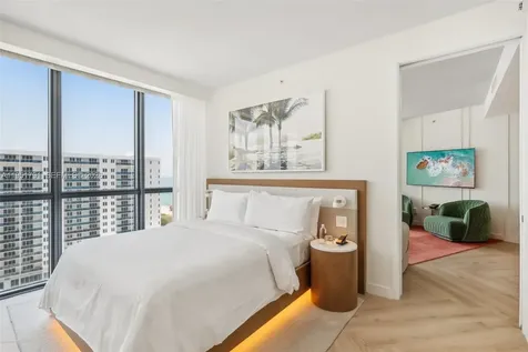 2201 Collins Avenue Miami Beach FL 33139