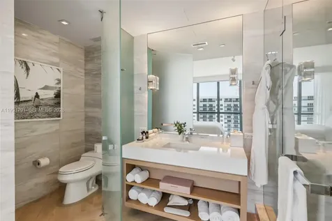 2201 Collins Avenue Miami Beach FL 33139