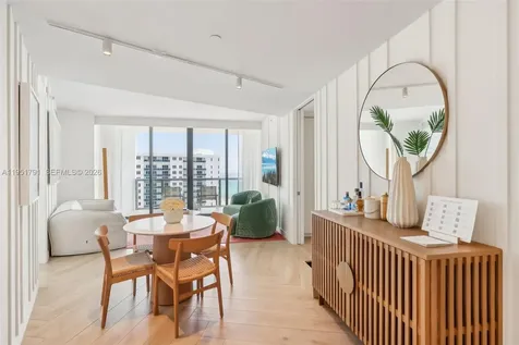 2201 Collins Avenue Miami Beach FL 33139