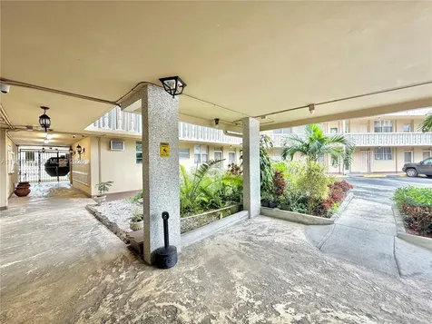 1475 NE 125th Terrace North Miami FL 33161