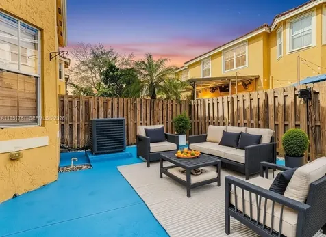 16603 SW 79th Terrace Miami FL 33193
