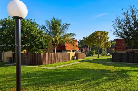 23024 Oxford Place Boca Raton FL 33433