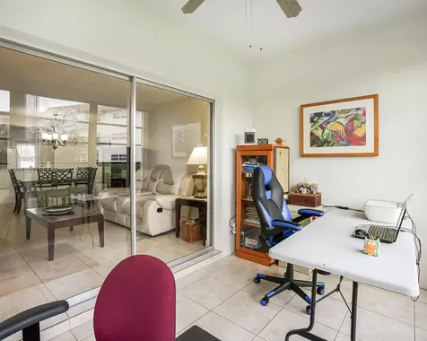 4805 NW 35th Street Lauderdale Lakes FL 33319