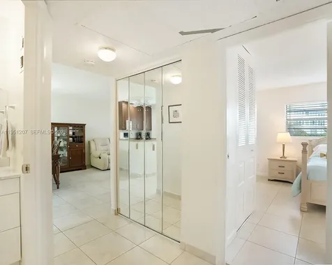 4805 NW 35th Street Lauderdale Lakes FL 33319