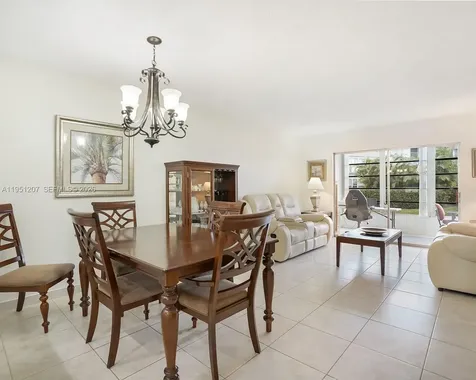 4805 NW 35th Street Lauderdale Lakes FL 33319
