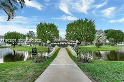 4805 NW 35th Street Lauderdale Lakes FL 33319