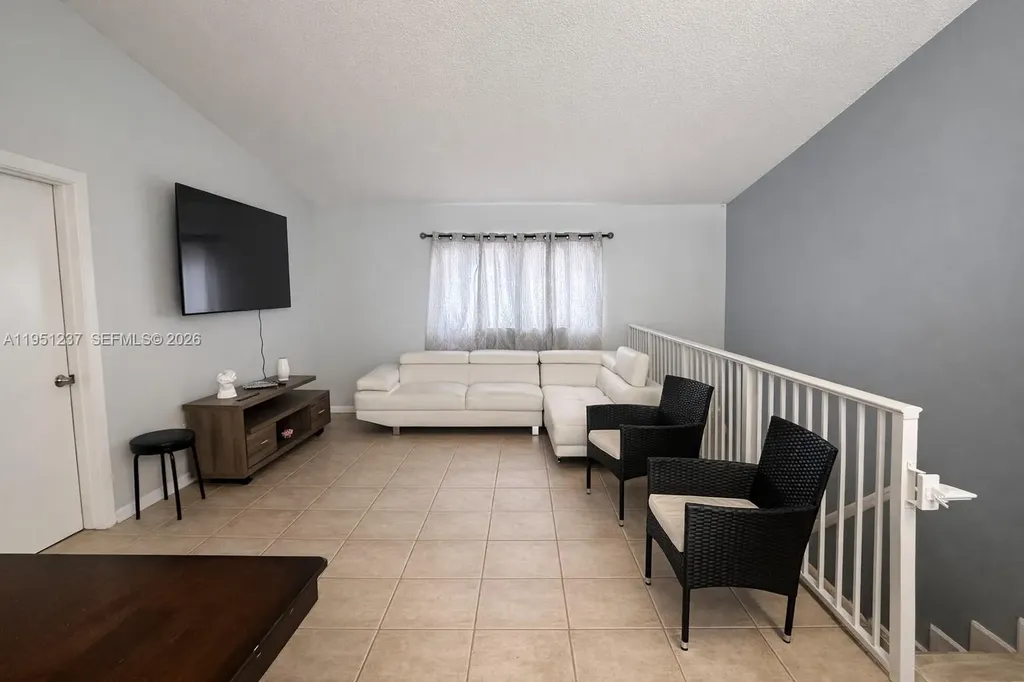 2871 W 76th Street Hialeah FL 33018