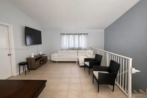 2871 W 76th Street Hialeah FL 33018