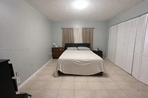 2871 W 76th Street Hialeah FL 33018