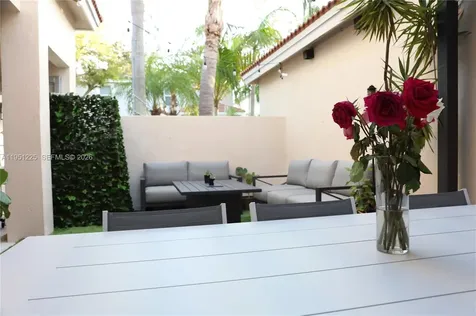 1085 River Birch Street Hollywood FL 33019