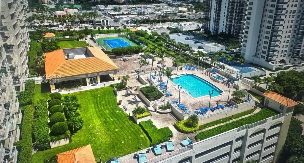 3020 NE 32nd Avenue Fort Lauderdale FL 33308