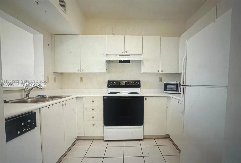 3020 NE 32nd Avenue Fort Lauderdale FL 33308