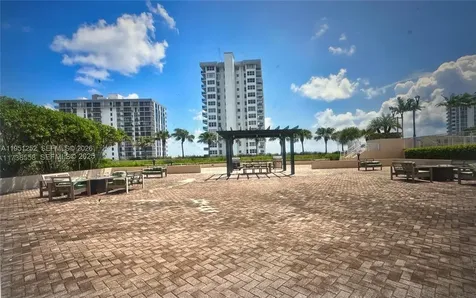 3020 NE 32nd Avenue Fort Lauderdale FL 33308