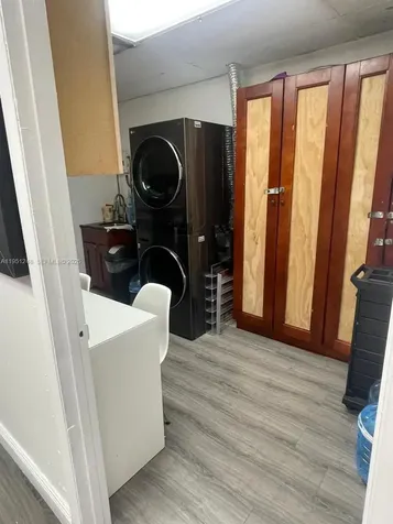 627 S State Road 7 Hollywood FL 33023