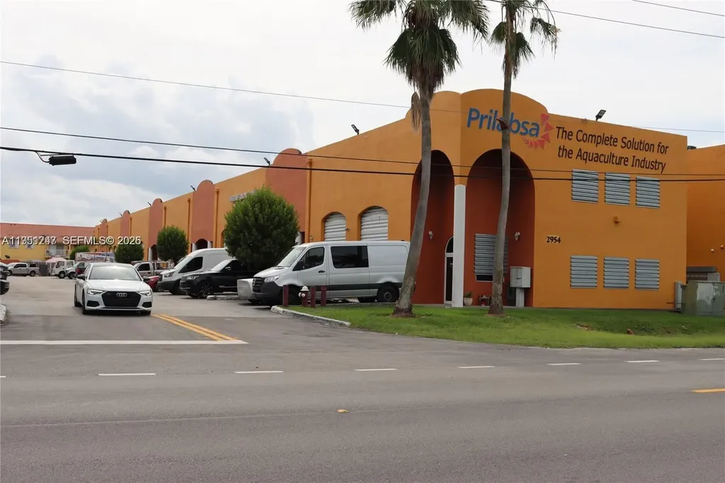 2984 W 84th Street Hialeah FL 33018