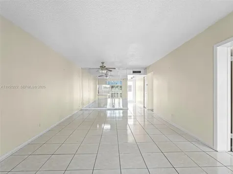 6005 Del Lago Circle Sunrise FL 33313