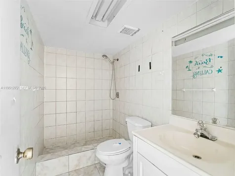 6005 Del Lago Circle Sunrise FL 33313