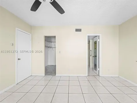 6005 Del Lago Circle Sunrise FL 33313