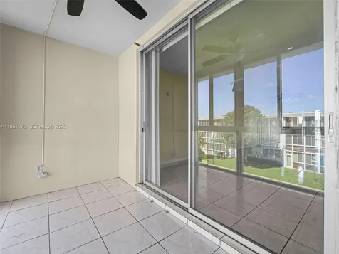 6005 Del Lago Circle Sunrise FL 33313