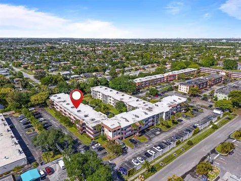 6005 Del Lago Circle Sunrise FL 33313