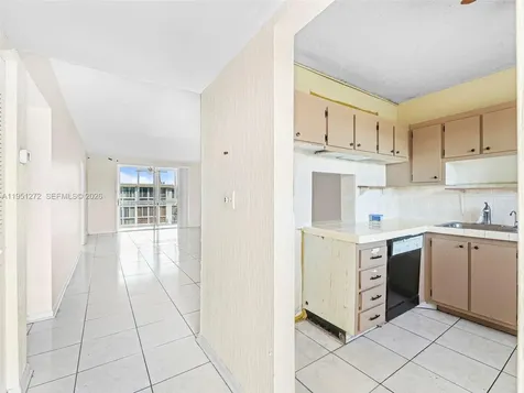 6005 Del Lago Circle Sunrise FL 33313