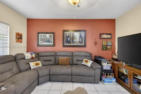 6008 N Golden Beauty Lane Tamarac FL 33321