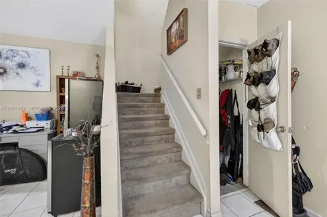 6008 N Golden Beauty Lane Tamarac FL 33321