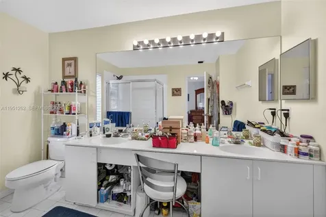 6008 N Golden Beauty Lane Tamarac FL 33321