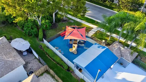 6008 N Golden Beauty Lane Tamarac FL 33321