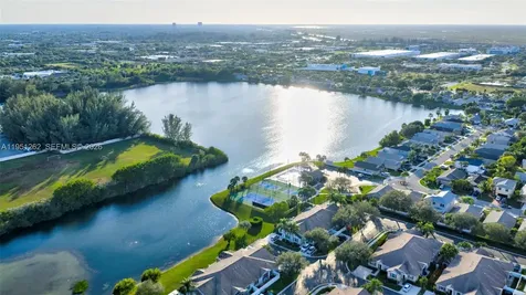 6008 N Golden Beauty Lane Tamarac FL 33321