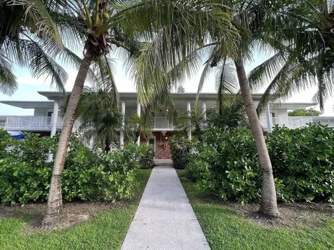 100 Sunrise Drive Key Biscayne FL 33149