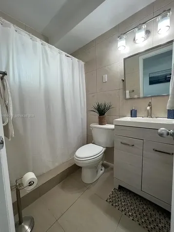 100 Sunrise Drive Key Biscayne FL 33149
