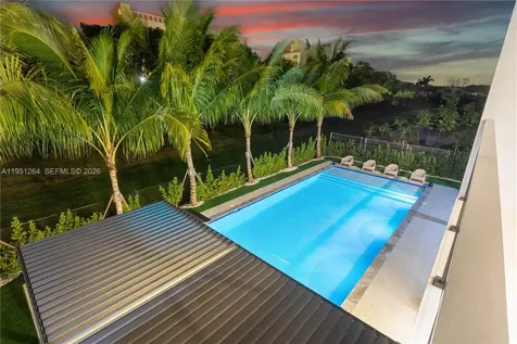16773 S Botaniko Drive S Weston FL 33326