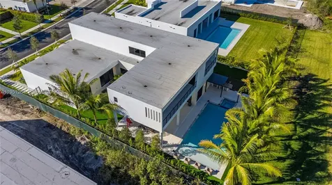 16773 S Botaniko Drive S Weston FL 33326