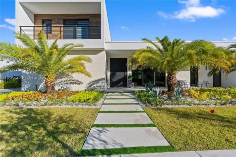 16773 S Botaniko Drive S Weston FL 33326