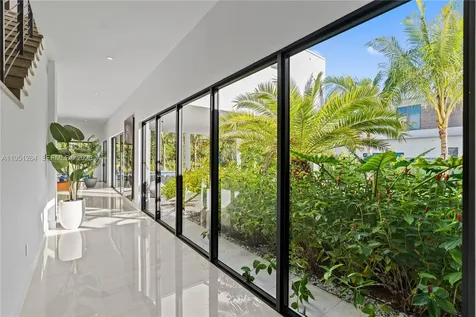 16773 S Botaniko Drive S Weston FL 33326