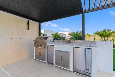 16773 S Botaniko Drive S Weston FL 33326