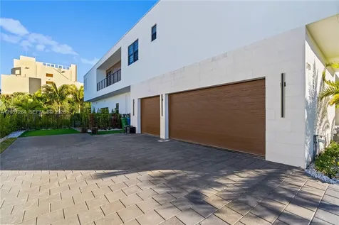 16773 S Botaniko Drive S Weston FL 33326