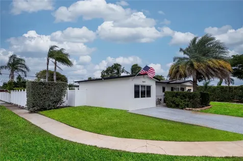 6661 SW 6th Street Pembroke Pines FL 33023